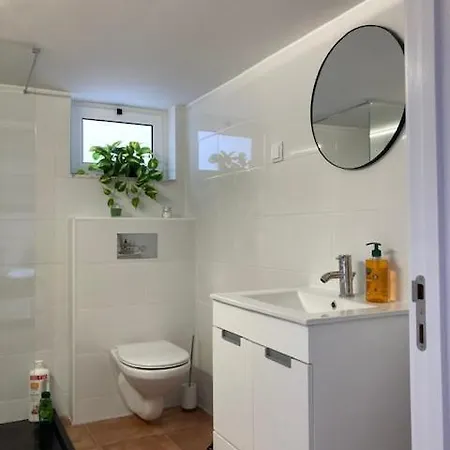 Beautiful Boutique House Near The Appartement *