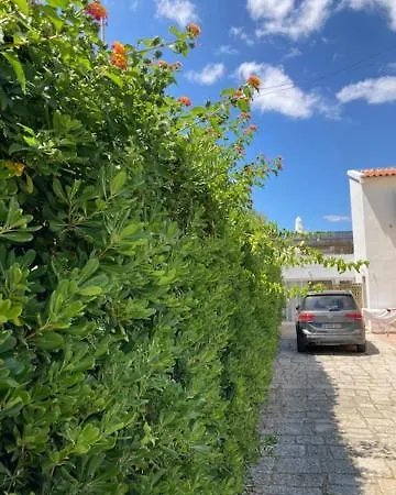 Beautiful Boutique House Near The * Costa de Caparica