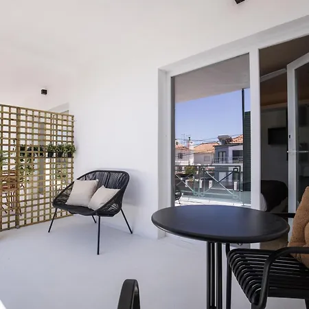 Beautiful Boutique House Near The