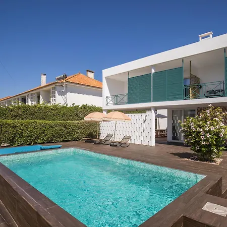 Beautiful Boutique House Near The