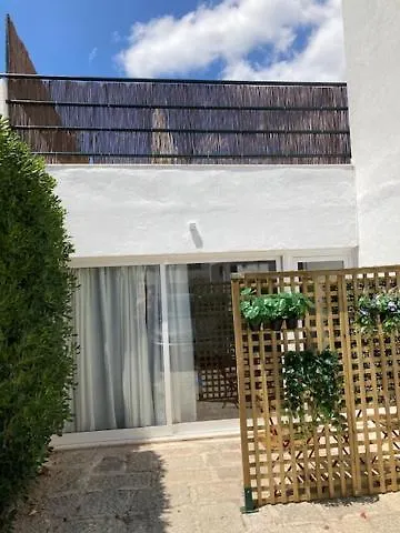 Апартаменты Beautiful Boutique House Near The