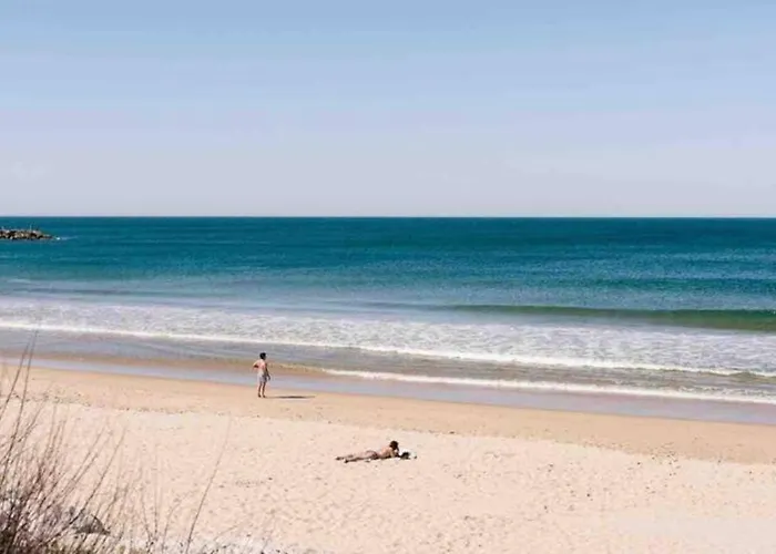 Beautiful Boutique House Near The Апартаменты Кошта-да-Капарика