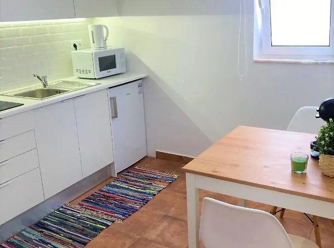 Beautiful Boutique House Near The Апартаменты